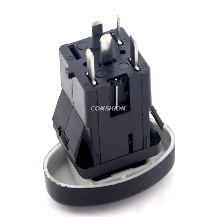 75.3710-07.13大灯开关 - 用于VAZ-2113/2115