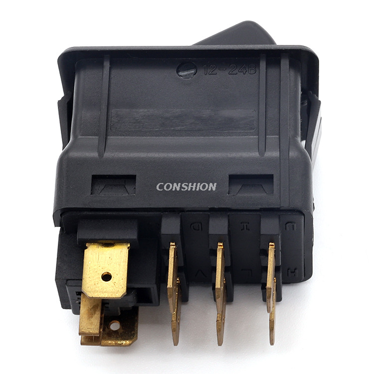 82.3709-08.16（24V）行李箱释放开关 - 适用于PAZ