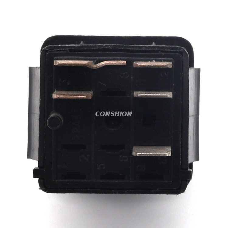 3842.3710-05.36行李箱释放开关 - kamaz