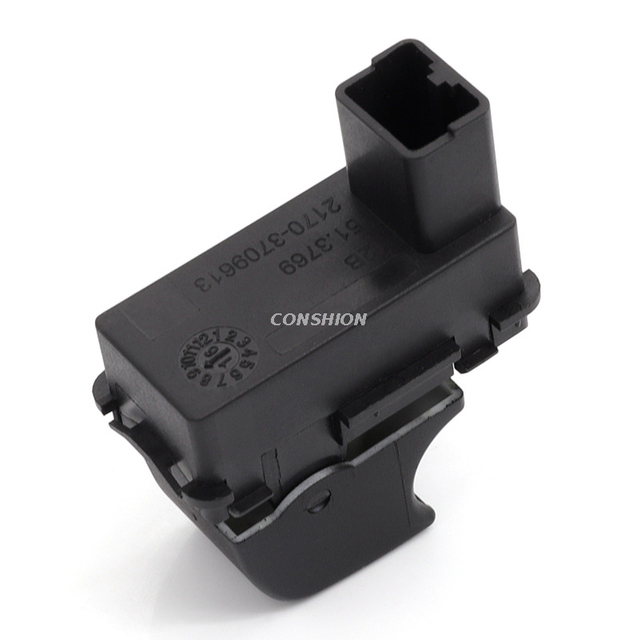 51.3769/21703709613窗口开关 - 用于VAZ -2170