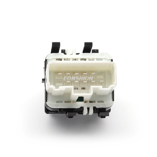 8200108273 RENAULT DUSTER的电动窗开关Logan Sandero Kangoo